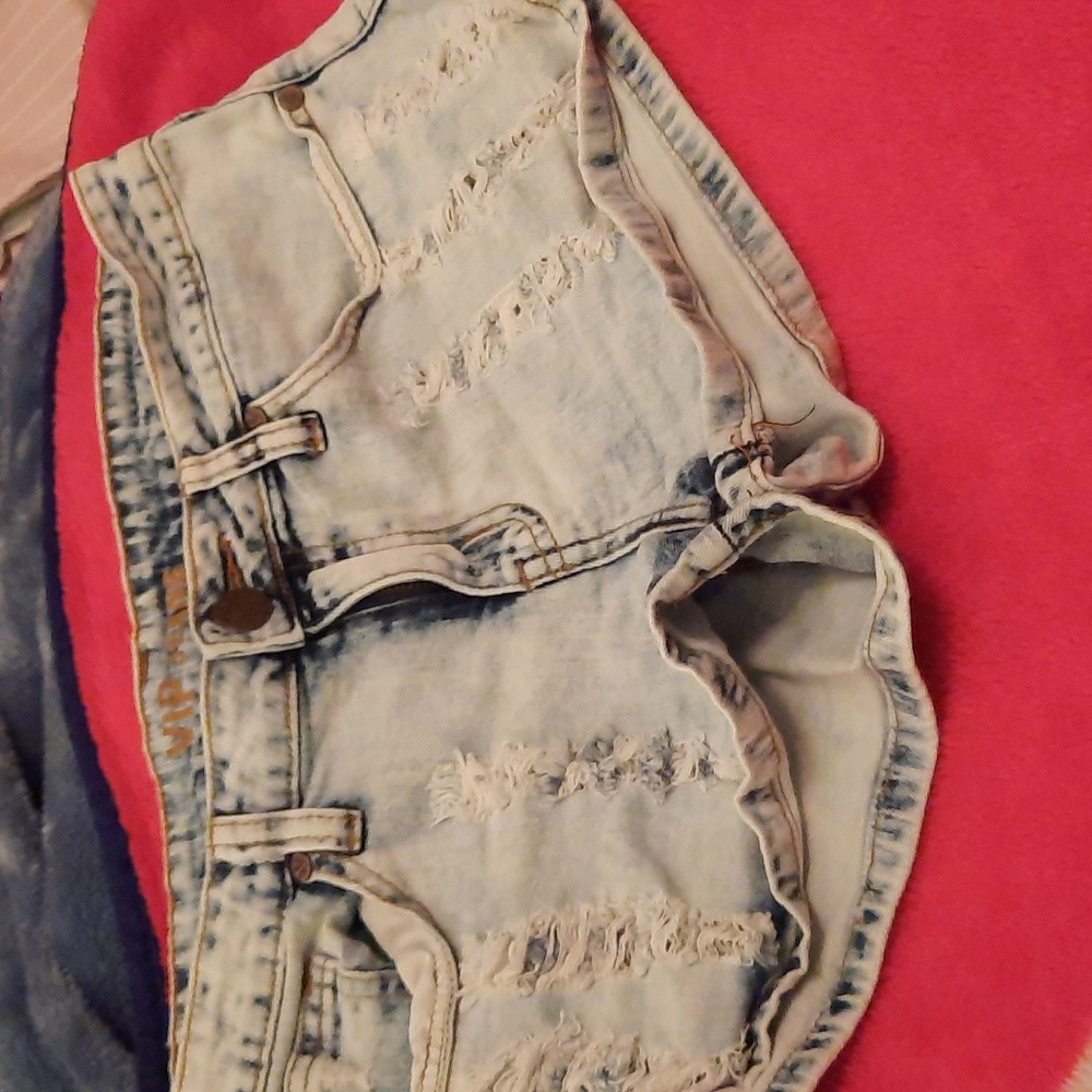 VIP JEANS shorts